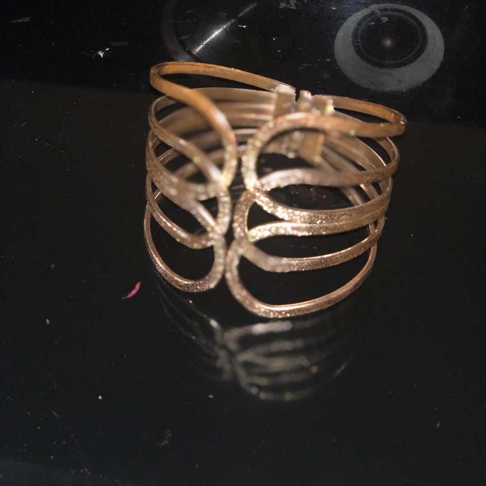 Bracelets - Picture 5 of 5